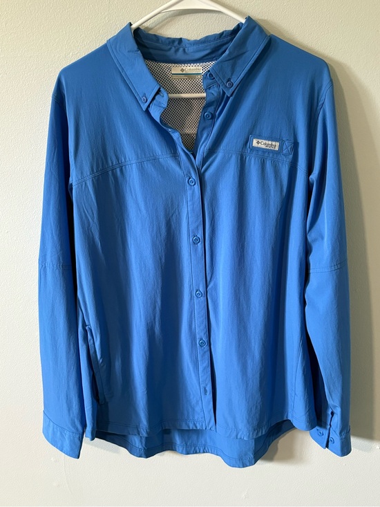 Columbia Tops - Columbia • Women’s PFG Coral Point Long Sleeve Shirt